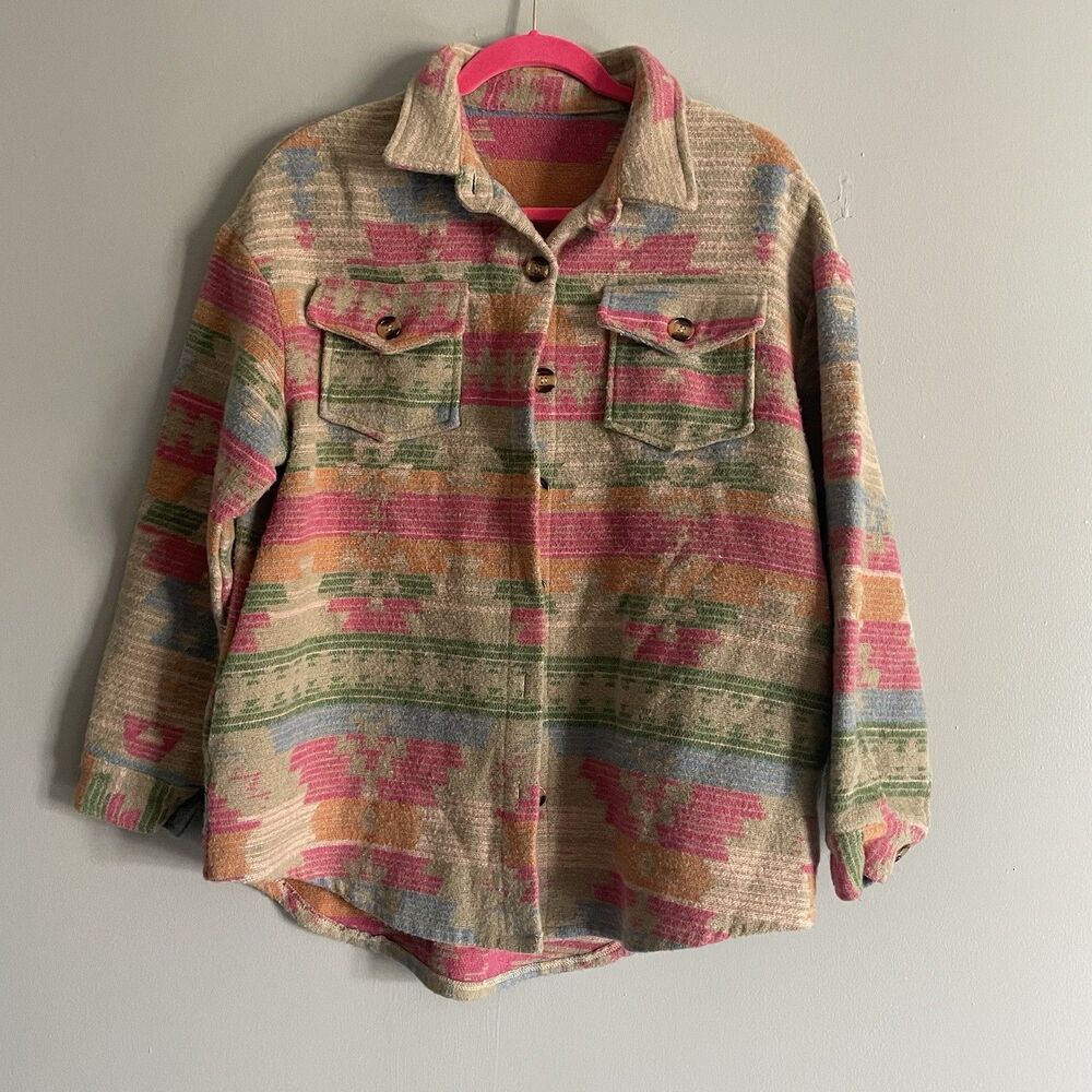 Women’s Shacket Medium Polyester Aztec Button Down